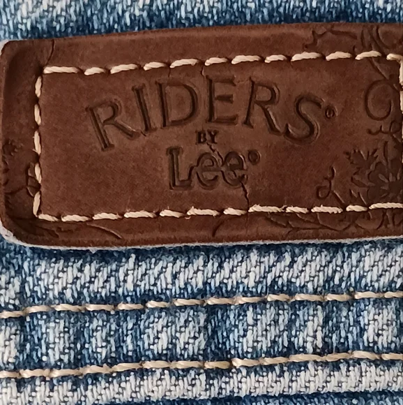 Lee Riders - Picture 5 of 7